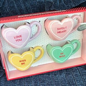 Set of 4 Heart shaped conversation espresso mugs